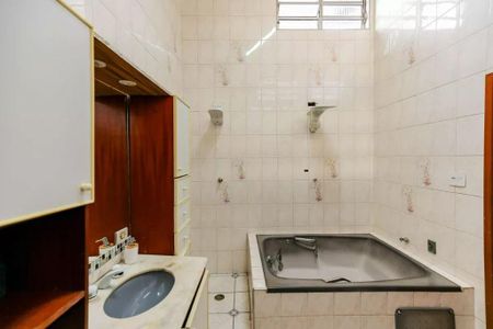 Casa à venda com 3 quartos, 185m² em Vila Pirajussara, São Paulo