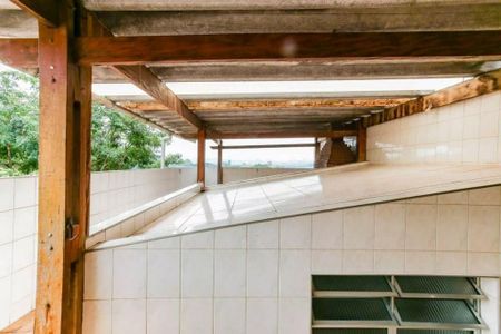 Casa à venda com 185m², 3 quartos e 5 vagas