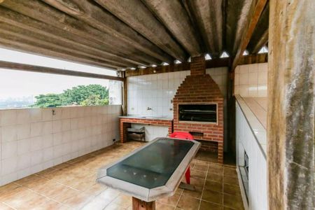 Casa à venda com 3 quartos, 185m² em Vila Pirajussara, São Paulo