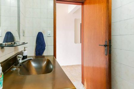 Casa à venda com 3 quartos, 185m² em Vila Pirajussara, São Paulo