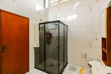 Casa à venda com 185m², 3 quartos e 5 vagas