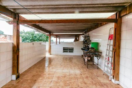 Casa à venda com 185m², 3 quartos e 5 vagas