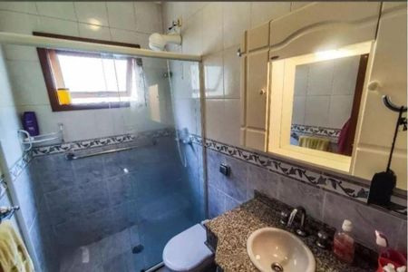 Casa à venda com 202m², 3 quartos e 3 vagas