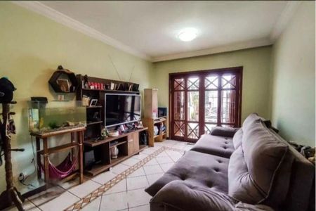 Casa à venda com 202m², 3 quartos e 3 vagas