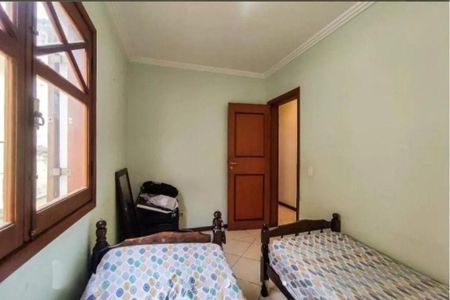 Casa à venda com 202m², 3 quartos e 3 vagas