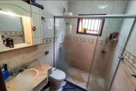 Casa à venda com 202m², 3 quartos e 3 vagas