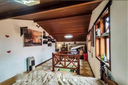 Casa à venda com 202m², 3 quartos e 3 vagas