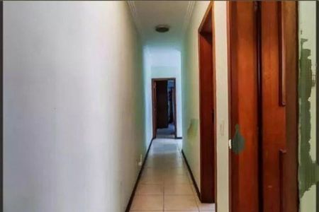 Casa à venda com 202m², 3 quartos e 3 vagas
