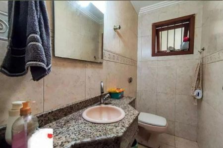 Casa à venda com 202m², 3 quartos e 3 vagas