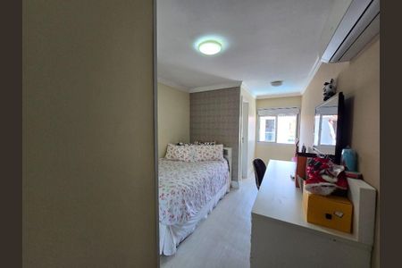 Casa à venda com 3 quartos, 113m² em Vila Pirajussara, São Paulo
