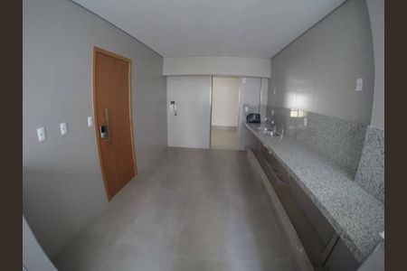 Apartamento à venda com 136m², 4 quartos e 3 vagas