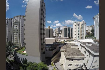 Apartamento à venda com 136m², 4 quartos e 3 vagas