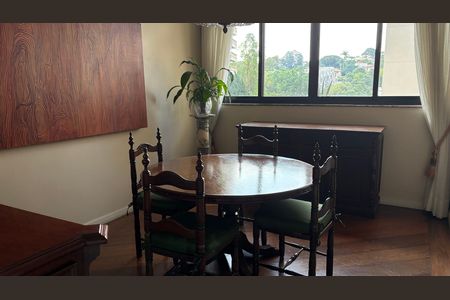 Apartamento à venda com 3 quartos, 240m² em Real Parque, São Paulo