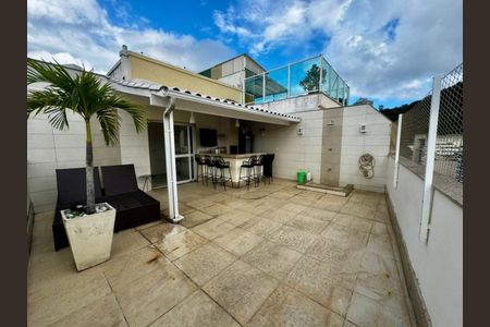Apartamento à venda com 169m², 2 quartos e 2 vagas