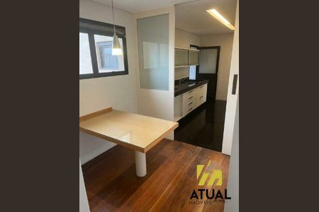 Apartamento à venda com 192m², 3 quartos e 4 vagas