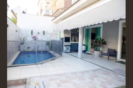 Casa à venda com 315m², 4 quartos e 2 vagas