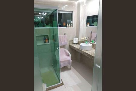 Casa à venda com 373m², 4 quartos e 4 vagas