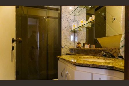 Casa à venda com 314m², 4 quartos e 3 vagas