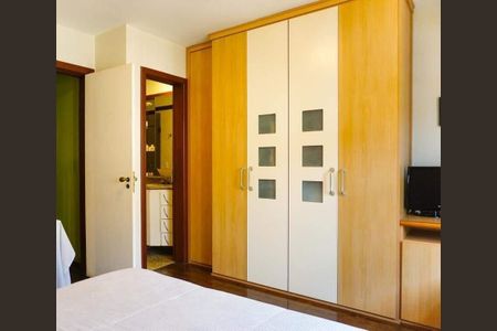 Casa à venda com 314m², 4 quartos e 3 vagas