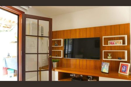 Casa à venda com 314m², 4 quartos e 3 vagas
