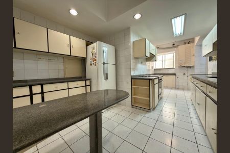 Cozinha de apartamento à venda com 3 quartos, 188m² em Botafogo, Rio de Janeiro