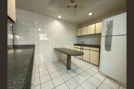 Cozinha de apartamento à venda com 3 quartos, 188m² em Botafogo, Rio de Janeiro