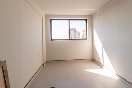 Quarto de kitnet/studio para alugar com 1 quarto, 30m² em Água Verde, Curitiba