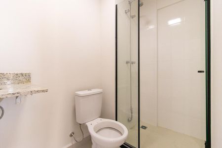 Studio para alugar com 30m², 1 quarto e 1 vaga Studio para alugar com 30m², 1 quarto e 1 vagaBanheiro