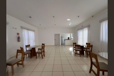 Apartamento à venda com 44m², 2 quartos e 1 vaga Apartamento à venda com 44m², 2 quartos e 1 vagaÁrea comum - Salão de festas