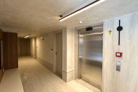 Apartamento à venda com 28m², 1 quarto e sem vaga