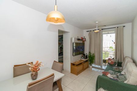 Sala de apartamento para alugar com 2 quartos, 55m² em Parada de Lucas, Rio de Janeiro