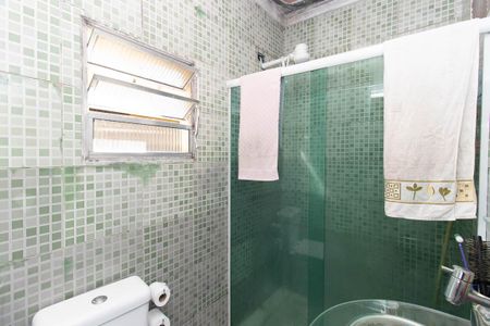 Casa à venda com 225m², 2 quartos e 2 vagasBanheiro