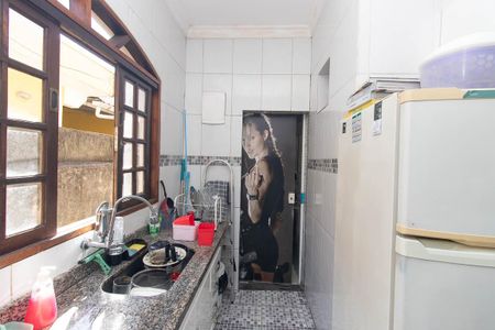 Casa à venda com 225m², 2 quartos e 2 vagasCozinha