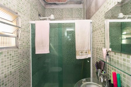 Casa à venda com 225m², 2 quartos e 2 vagasBanheiro
