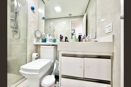 Apartamento à venda com 105m², 2 quartos e 2 vagas Apartamento à venda com 105m², 2 quartos e 2 vagasBanheiro