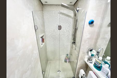Apartamento à venda com 105m², 2 quartos e 2 vagas Apartamento à venda com 105m², 2 quartos e 2 vagasBanheiro