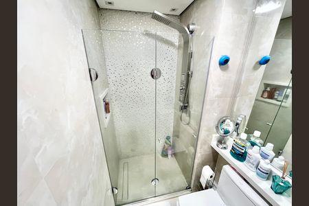 Apartamento à venda com 105m², 2 quartos e 2 vagas Apartamento à venda com 105m², 2 quartos e 2 vagasBanheiro