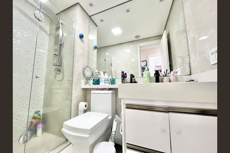 Apartamento à venda com 105m², 2 quartos e 2 vagas Apartamento à venda com 105m², 2 quartos e 2 vagasBanheiro