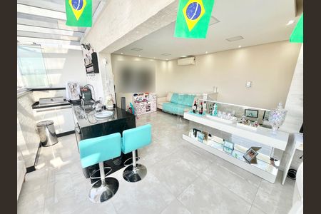 Apartamento à venda com 105m², 2 quartos e 2 vagas Apartamento à venda com 105m², 2 quartos e 2 vagasVaranda gourmet