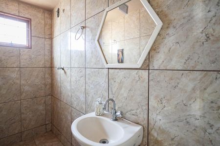Casa à venda com 360m², 4 quartos e 3 vagas Casa à venda com 360m², 4 quartos e 3 vagasReversível