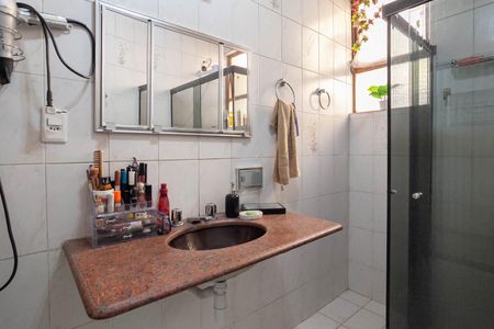 Casa à venda com 360m², 4 quartos e 3 vagas Casa à venda com 360m², 4 quartos e 3 vagasBanheiro social