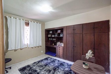 Casa à venda com 360m², 4 quartos e 3 vagas Casa à venda com 360m², 4 quartos e 3 vagasQuarto 2