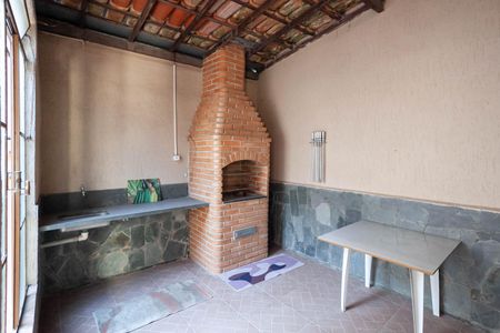 Casa à venda com 360m², 4 quartos e 3 vagas Casa à venda com 360m², 4 quartos e 3 vagasChurrasqueira