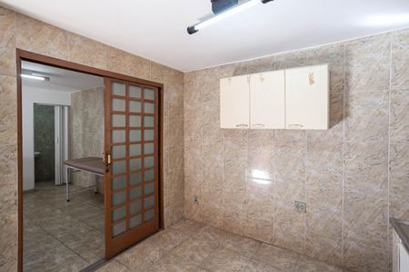 Casa à venda com 360m², 4 quartos e 3 vagas Casa à venda com 360m², 4 quartos e 3 vagasEdícula - Cozinha