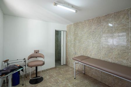Casa à venda com 360m², 4 quartos e 3 vagas Casa à venda com 360m², 4 quartos e 3 vagasEdícula - Suíte