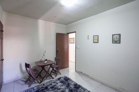 Casa à venda com 360m², 4 quartos e 3 vagas Casa à venda com 360m², 4 quartos e 3 vagasQuarto 2