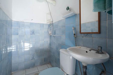 Casa à venda com 360m², 4 quartos e 3 vagas Casa à venda com 360m², 4 quartos e 3 vagasBanheiro de serviço