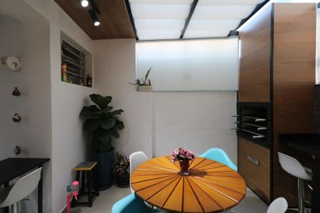 Apartamento à venda com 156m², 3 quartos e 1 vaga Apartamento à venda com 156m², 3 quartos e 1 vagaÁrea Gourmet