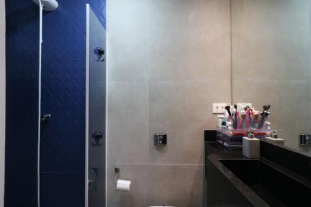 Apartamento à venda com 156m², 3 quartos e 1 vaga Apartamento à venda com 156m², 3 quartos e 1 vagaBanheiro da Suíte