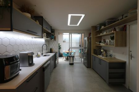 Apartamento à venda com 156m², 3 quartos e 1 vaga Apartamento à venda com 156m², 3 quartos e 1 vagaCozinha